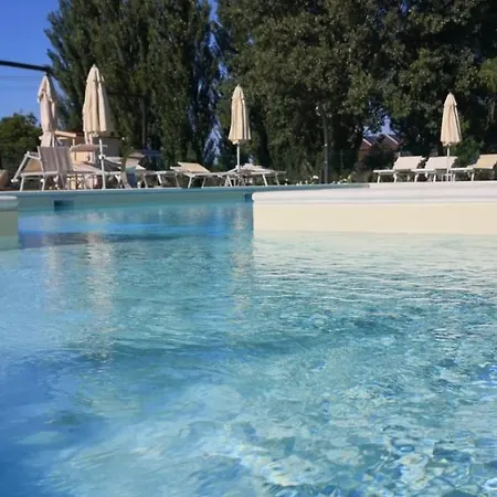 I Bosconi تشيزينا